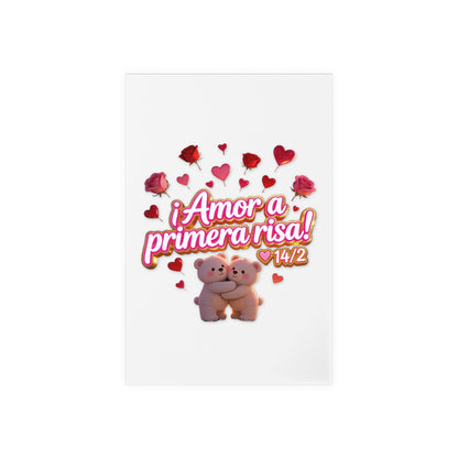 Acrylic Sign — "Amor a Primera Risa" Valentine’s Desk Decor (Wooden Stand)