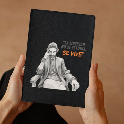 Cubierta de Cuaderno y Libro A5 Personalizada – "La libertad no se estudia, se vive"