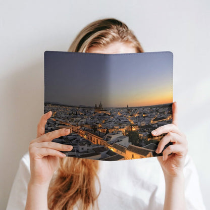 Cubierta de cuaderno personalizado con ciudad iluminada (A5)