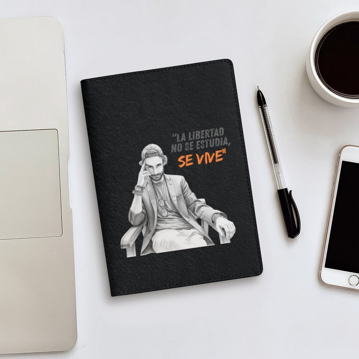 Cubierta de Cuaderno y Libro A5 Personalizada – "La libertad no se estudia, se vive"